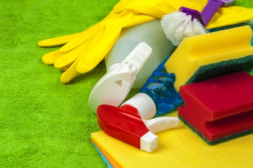 Move out cleaning checklist for living spaces